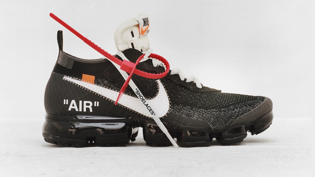 nike vapormax black white clear sole