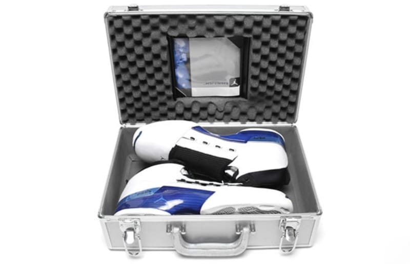 AIR_JORDAN_XVII_WHITE_BLUE_8_1_dimrbh