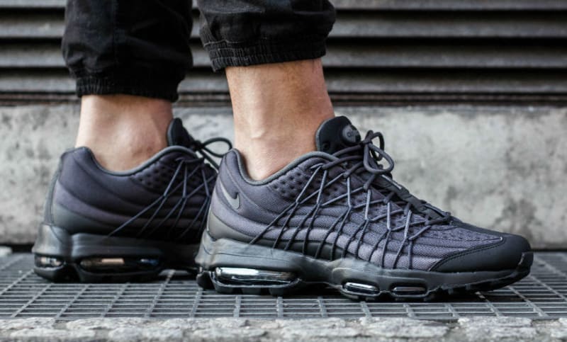 air max 95 black with grey sole air max 95 black with grey sole