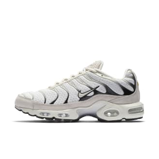 air max plus sail black
