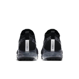 vapormax flyknit oreo 3