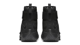 lebron soldier 10 triple black