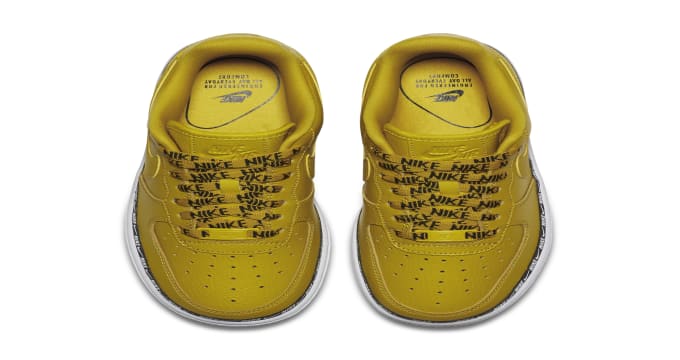 air force 1 se premium overbranded