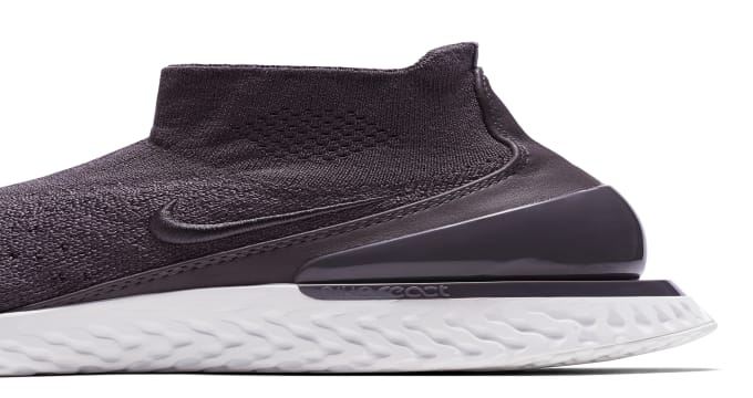 nike rise react flyknit thunder grey