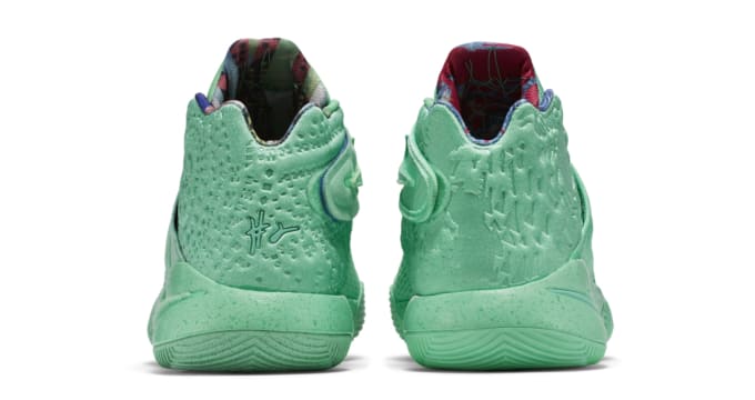 kyrie 2 glow