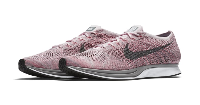 flyknit racer strawberry