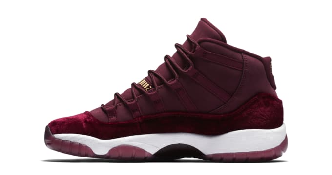 maroon 11s jordans