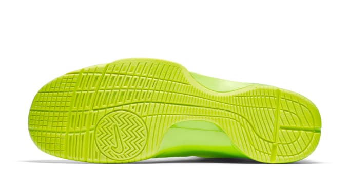 nike hyperdunk 08 volt