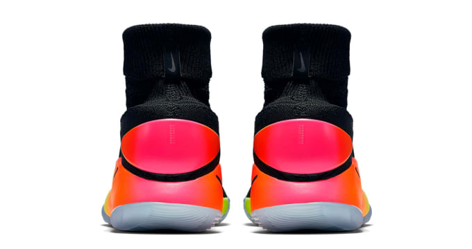 nike hyperdunk 2016 flyknit unlimited