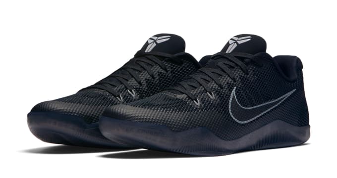 kobe 11 em low black cool grey