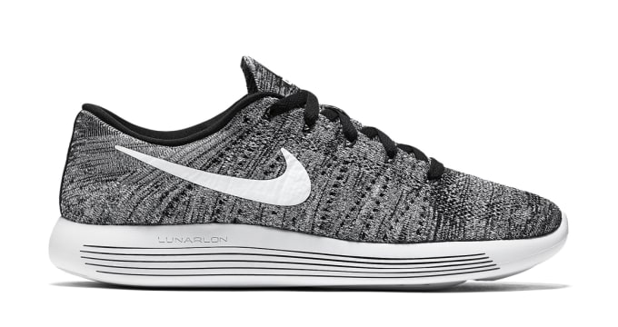 nike lunar flyknit oreo