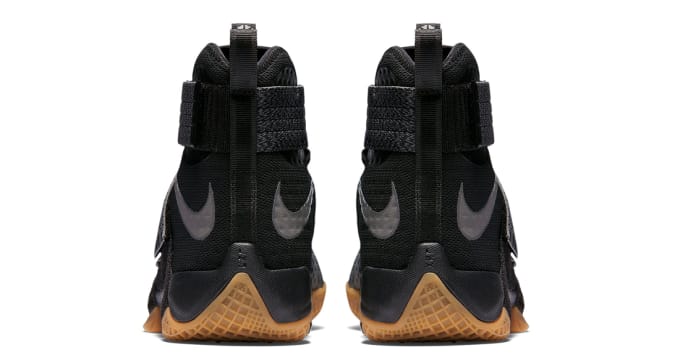lebron soldier 10 black gum