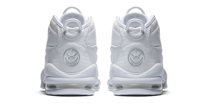 nike uptempo 95 triple white