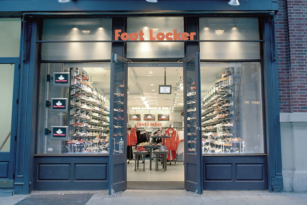 A Springfield retail throwback: 1982 view of Foot Locker