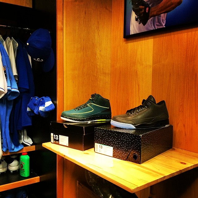 Jeremy Guthrie Picks Up Air Jordan 5Lab3 Black & Air Jordan II 2 Nightshade