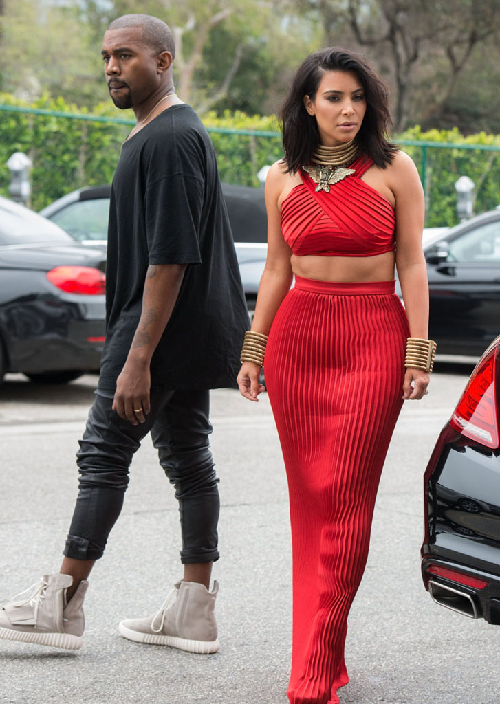 Kanye West wearing adidas Yeezy Boost Grey (21)