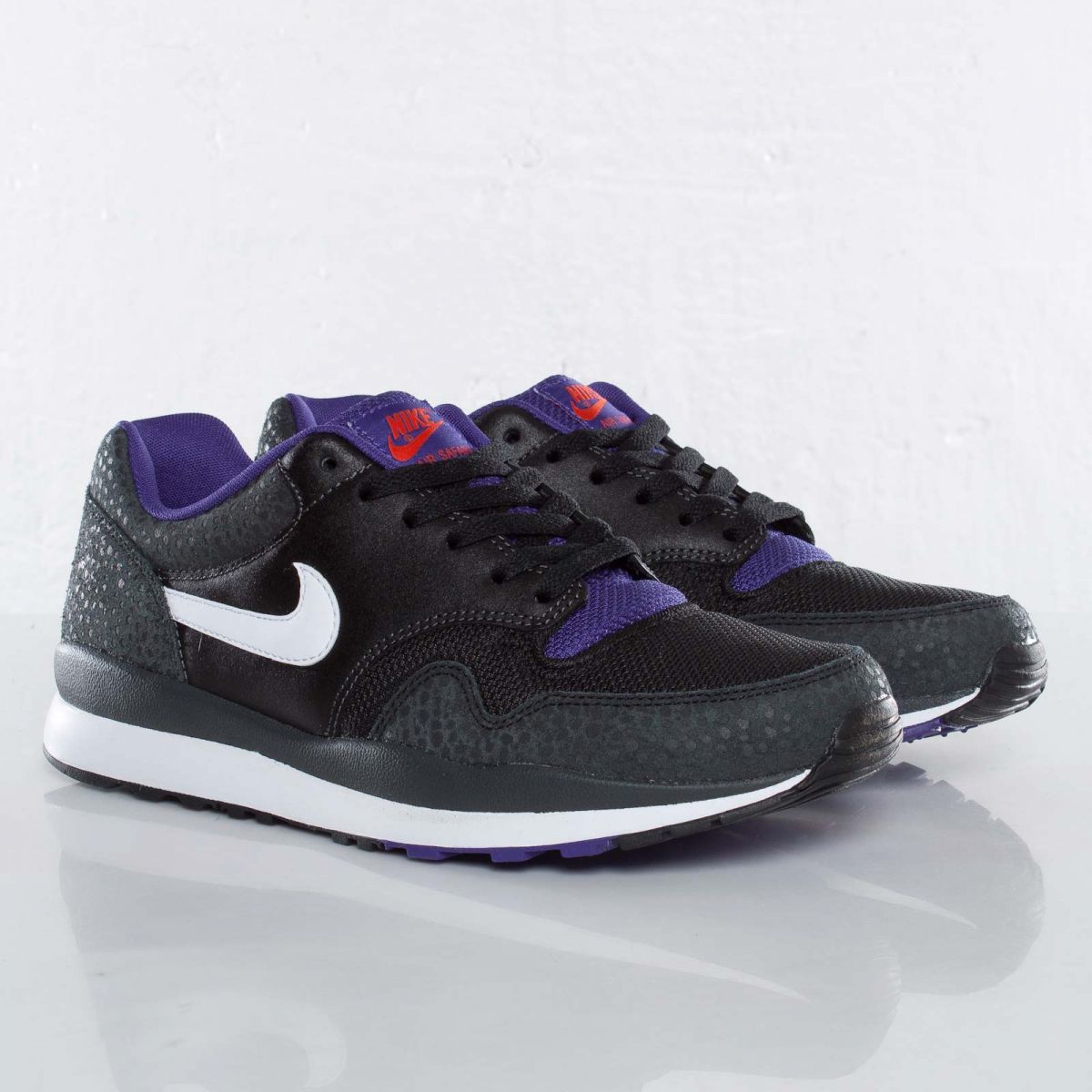 Nike Air Safari - Anthracite/Court Purple | Sole Collector