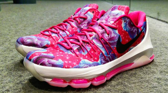 kd 8 aunt pearl on feet