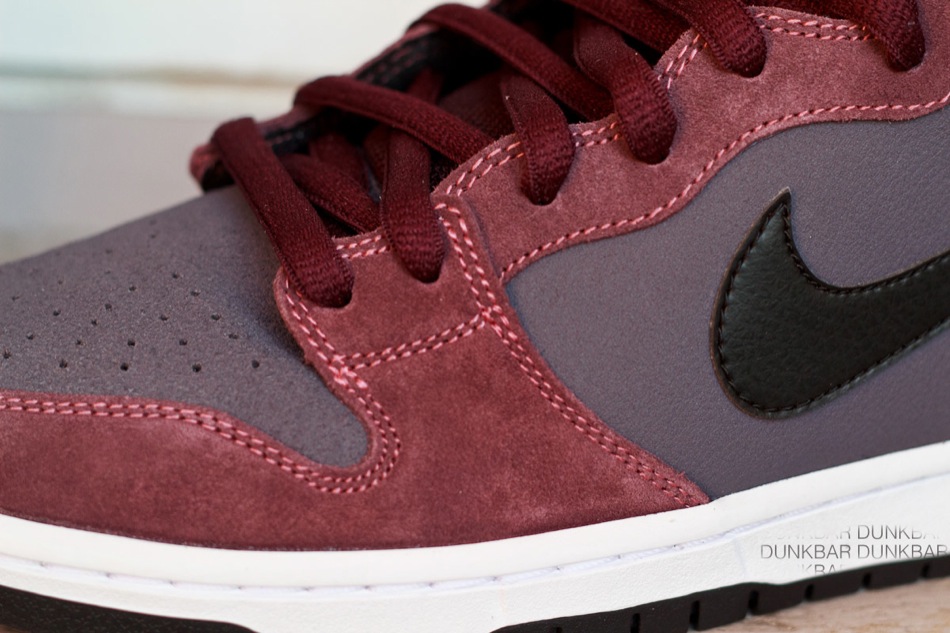 nike dunk sb high deep burgundy gridiron