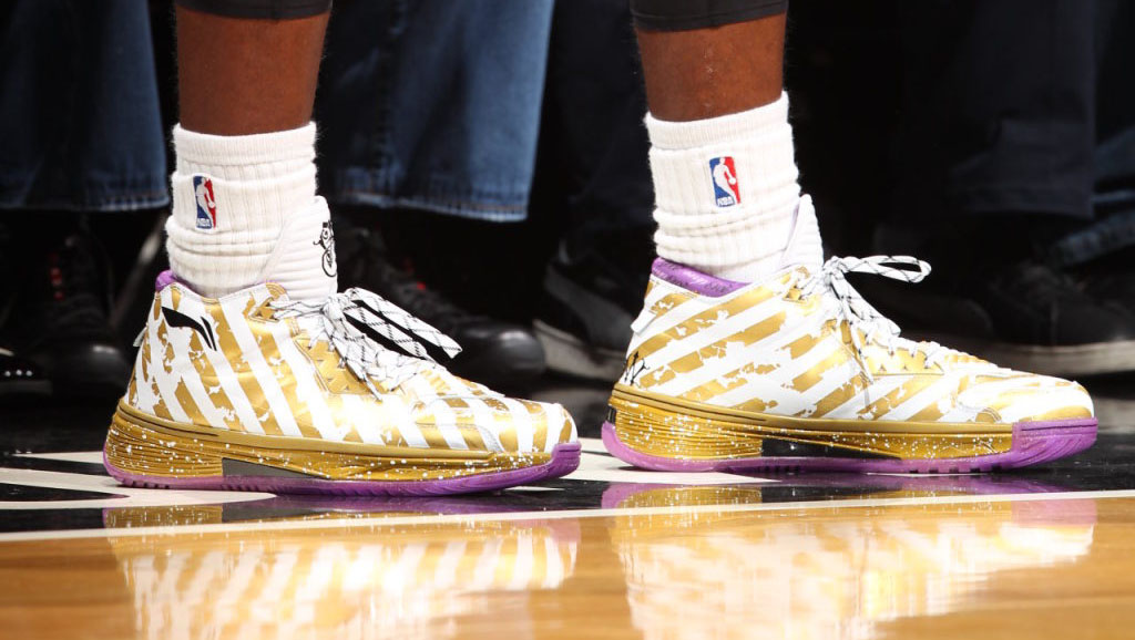 Li-Ning Way of Wade 2 Ring Night Championship Dynasty (4)