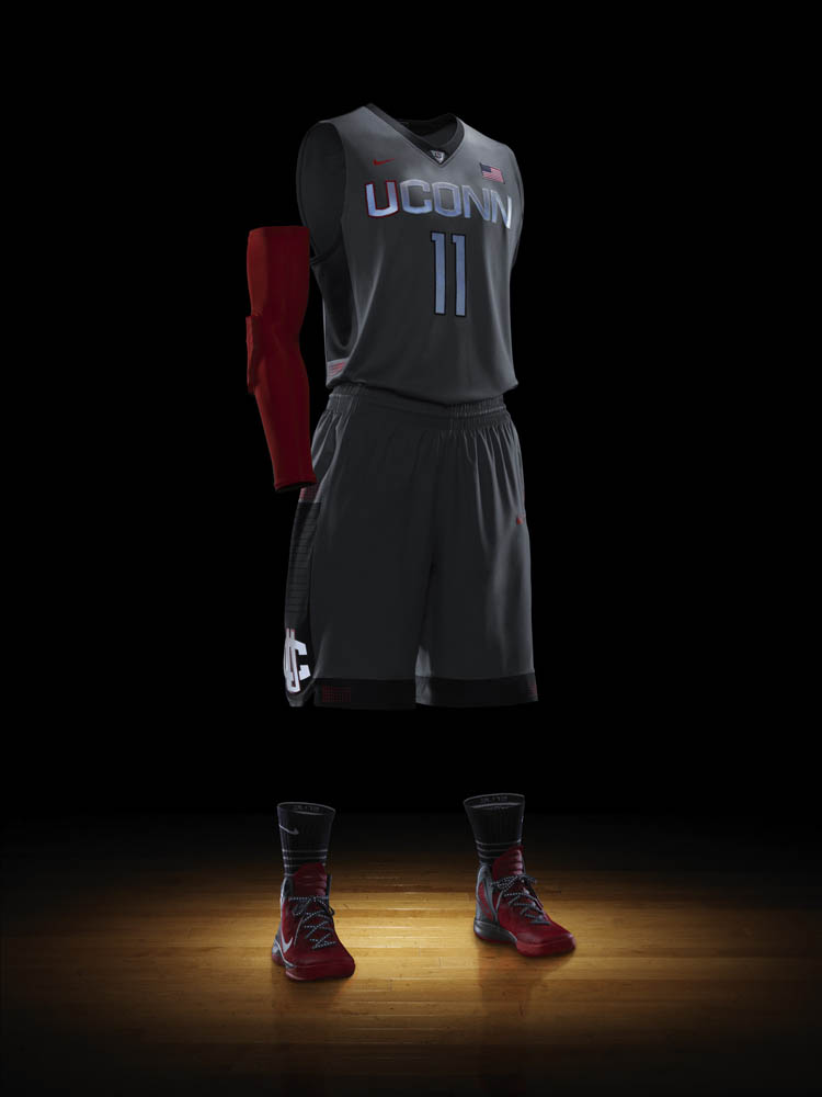 Nike Hyper Elite Platinum 2012 - University of Connecticut Huskies Men (1)