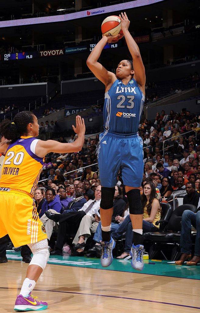 Maya Moore wearing Jordan Super.Fly PE (2)