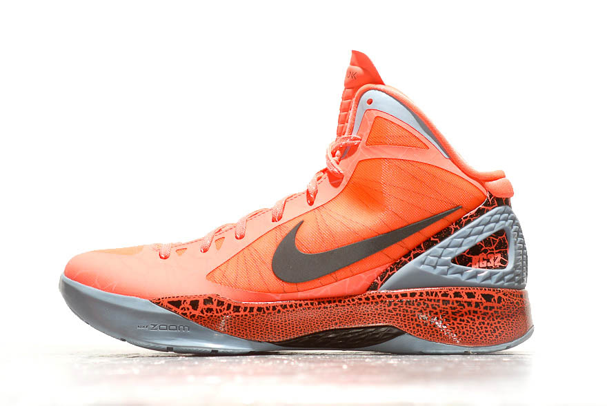 nike hyperdunk 2011