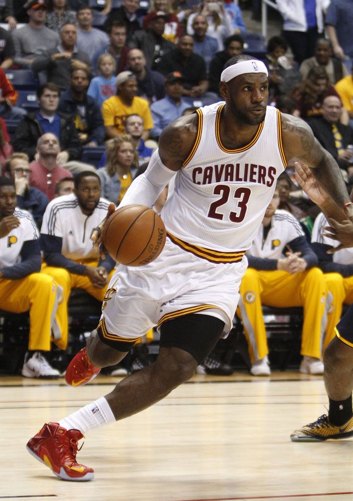 LeBron James wearing Nike LeBron XII 12 Cavs (2)