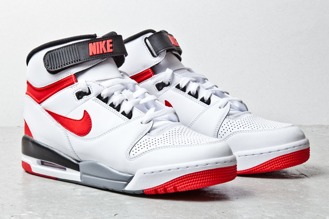 Nike Air Revolution White Red Complex