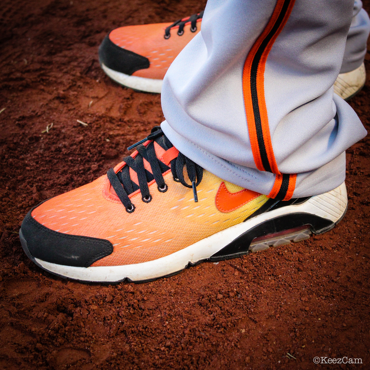 MLB Watch Ryan Vogelsong Nike Air 180 EM Sunset Pack