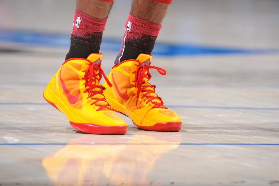 kyrie irving chaussures hyperdunk 2023