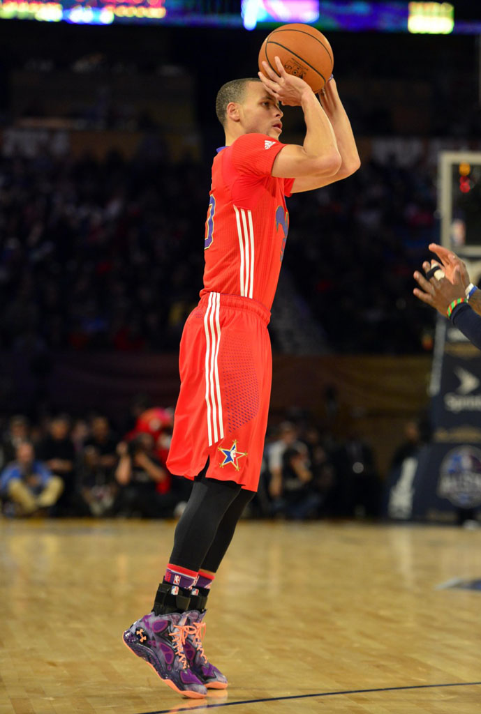 Stephen Curry wearing Under Armour Anatomix Spawn Voodoo