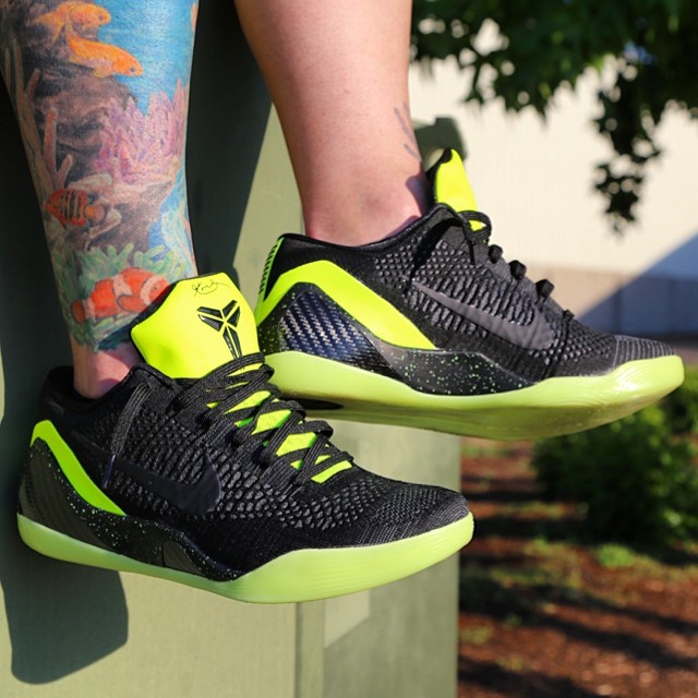 NIKEiD Kobe IX 9 Elite Black/Volt