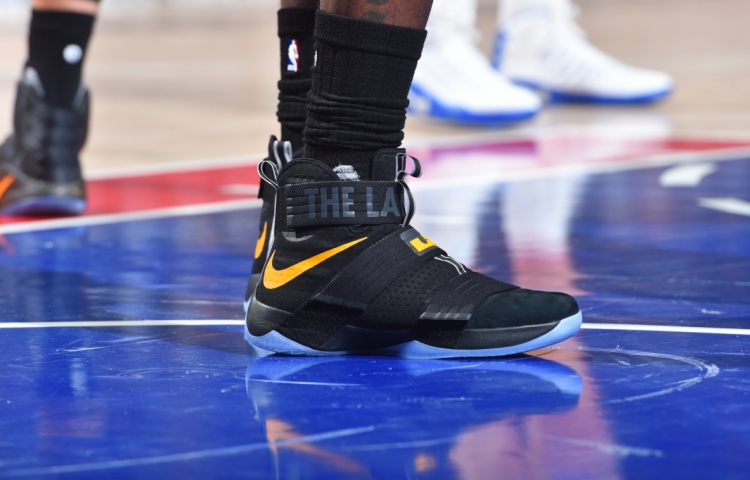 lebron james soldier shoes list