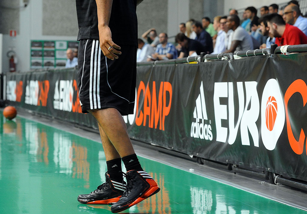 adidas adiZero Crazy Light 2 EUROCAMP 2012 Game (1)