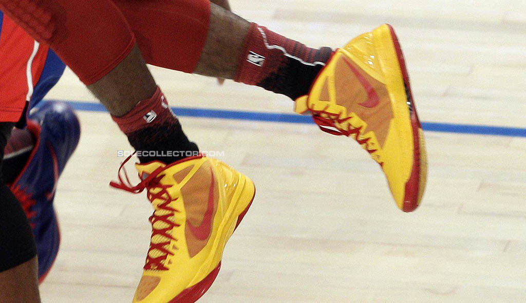 kyrie irving chaussures hyperdunk 2023