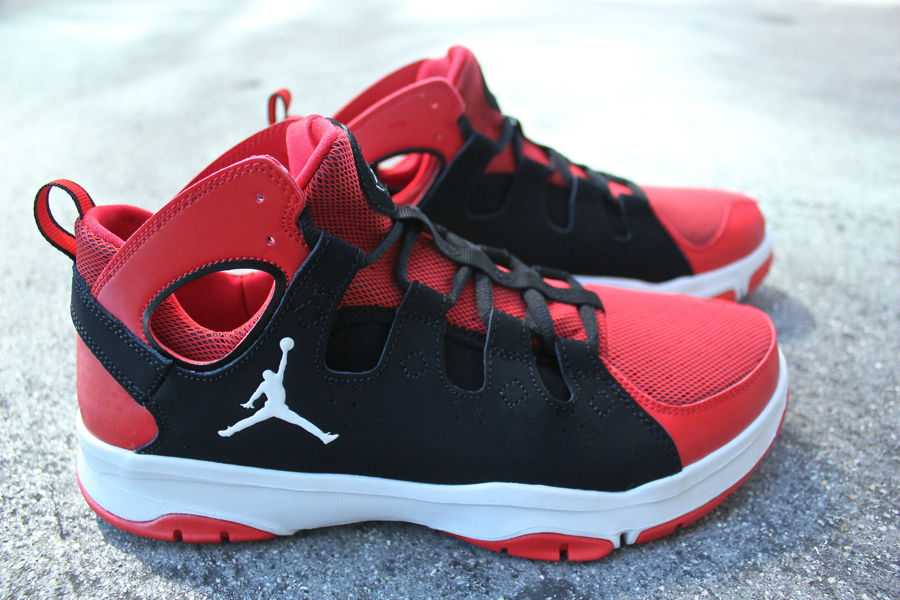 Jordan Legend TR Challenge Red White Black Complex