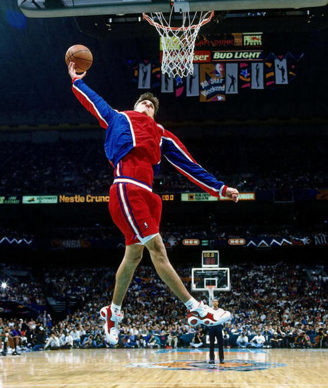 Brent Barry wearing Nike Air Zoom Flight 95