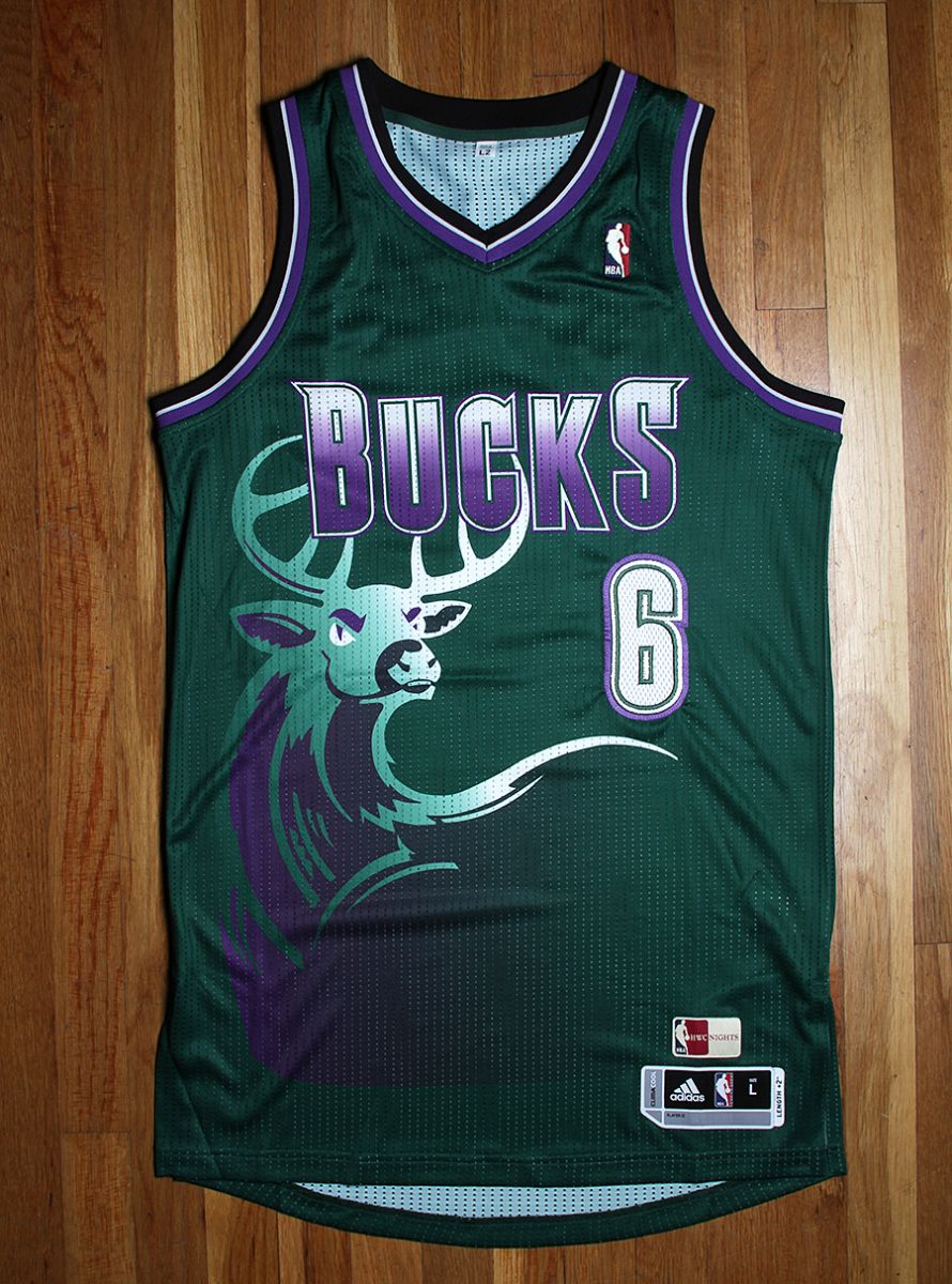 milwaukee bucks throwback jersey