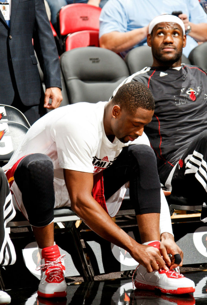 Dwyane Wade Wears Li-Ning Way of Wade White/Red (2)