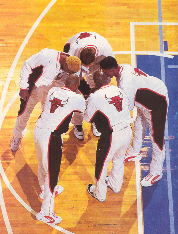 Michael Jordan wearing Air Jordan XI 11 Concord (43)