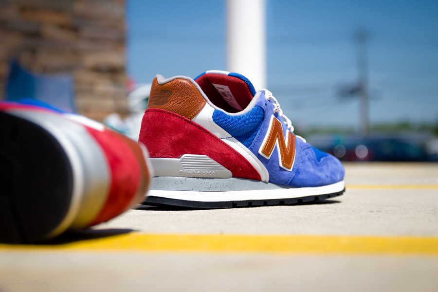 new balance 996 blue red