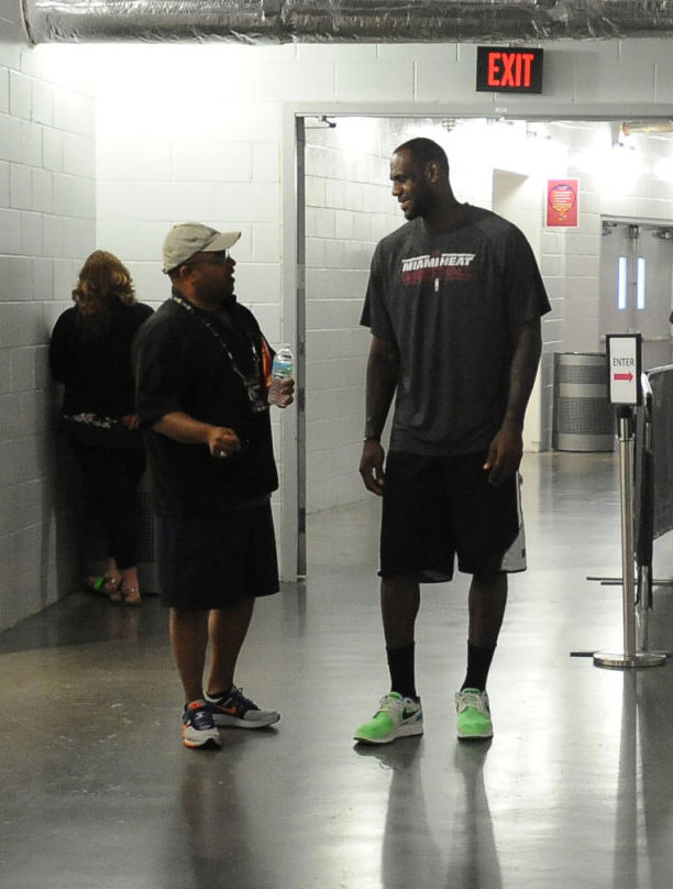 LeBron James wearing Nike Air Flow (5)