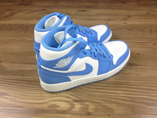 carolina blue jordan 1 mid