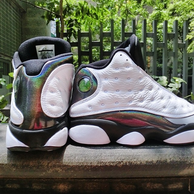 hologram jordan 13