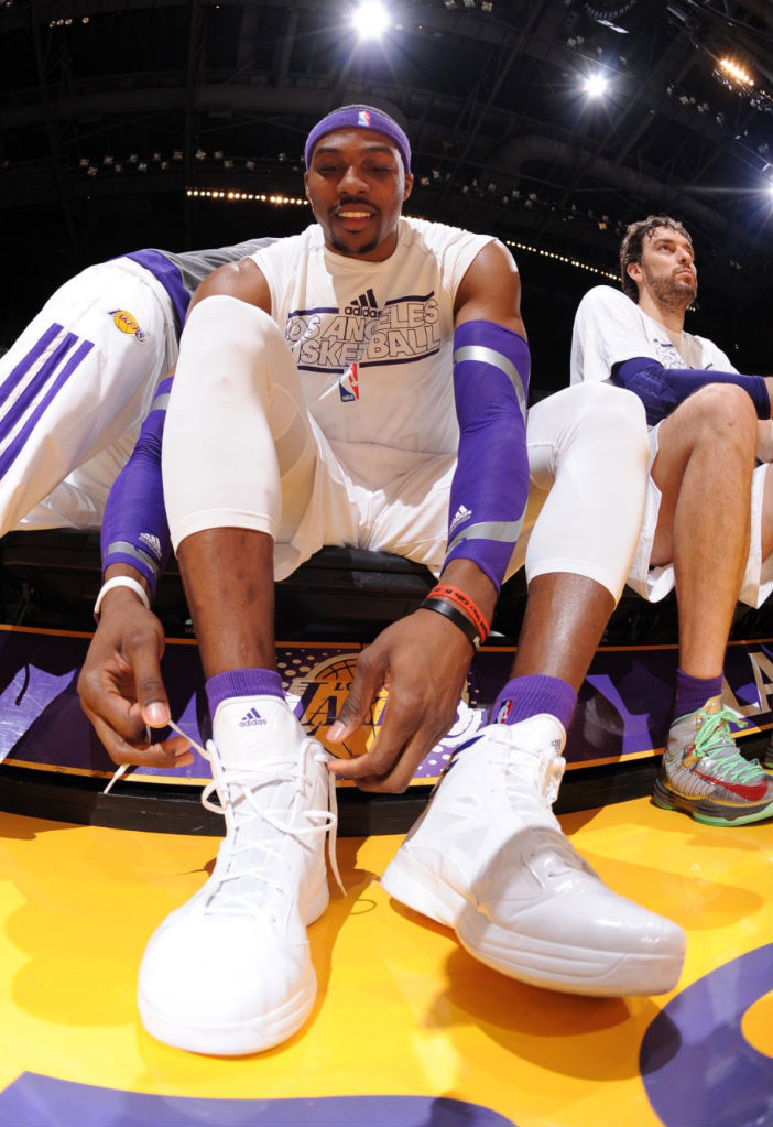 Dwight Howard wearing adidas Crazy Fast White Purple (2)