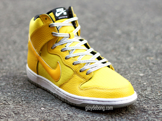 Nike sb dunk high on sale yellow