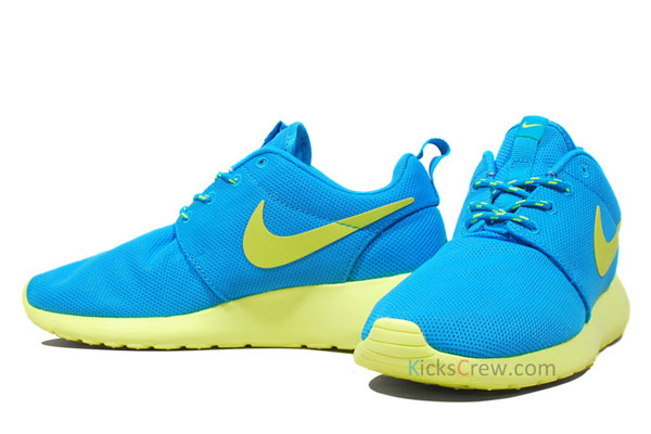 Nike WMNS Roshe Run - Blue Glow/Volt | Sole Collector