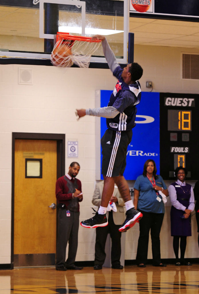 Lou Williams wearing Air Jordan XI 11 Black Red (9)