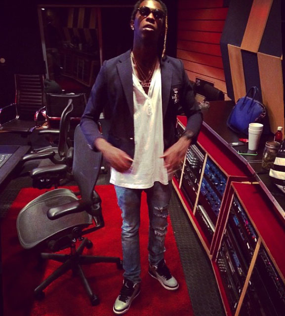 Young Thug wearing Air Jordan III 3 Wolf Grey